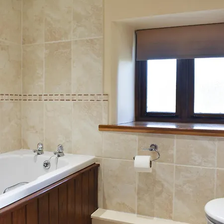 Oaktree Cottage-uk42227 Low Borrowbridge